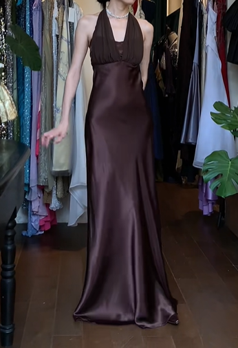 Dark Brown Vintage Prom Dress Halter V Neck Ruched Bust Satin Long Evening Gown gh9608