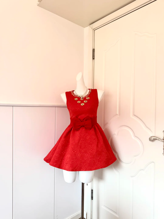 Bright Red Jacquard Sleeveless Short Cocktail Dress, Round Neck Gold Floral Rhinestone Beading Big Fabric Bow A‑Line Homecoming Party Gown gh9185