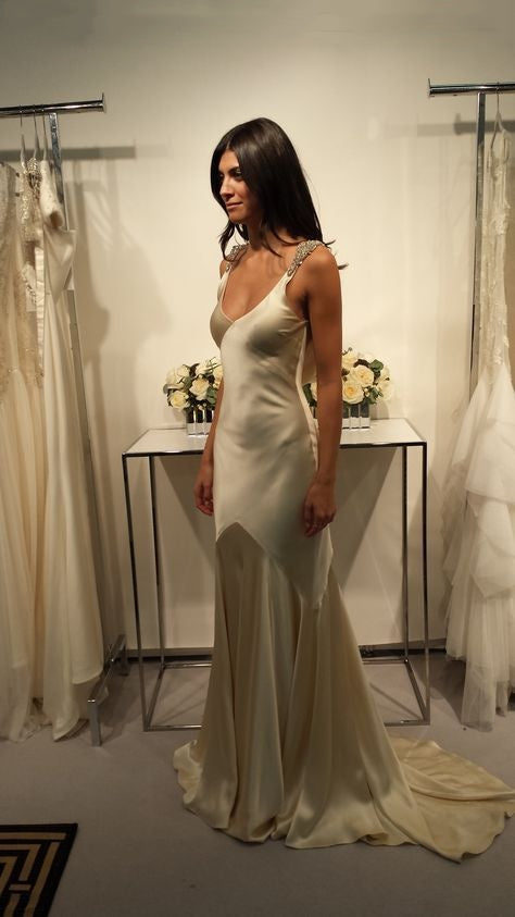 Ivory Long Satin Rhinestone Embellished Ball Gown Evening Dress Bridal Wedding Dress gh3032