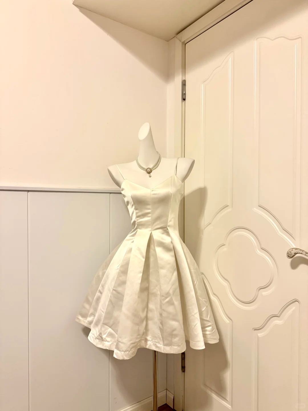 White Satin Short Homecoming Dress Spaghetti Straps Sweetheart Neck A-line Cocktail Party Gown gh9358