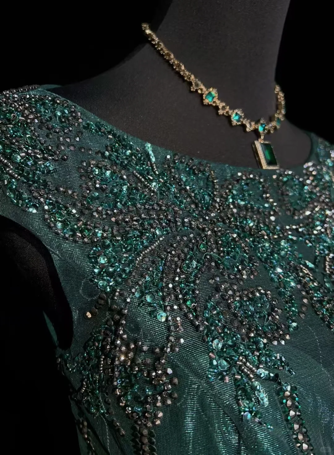 ✨Girlhomeshops-Dark Green Cap Sleeve Beaded Rhinestone A-Line Gown Shimmer Tulle gh10147