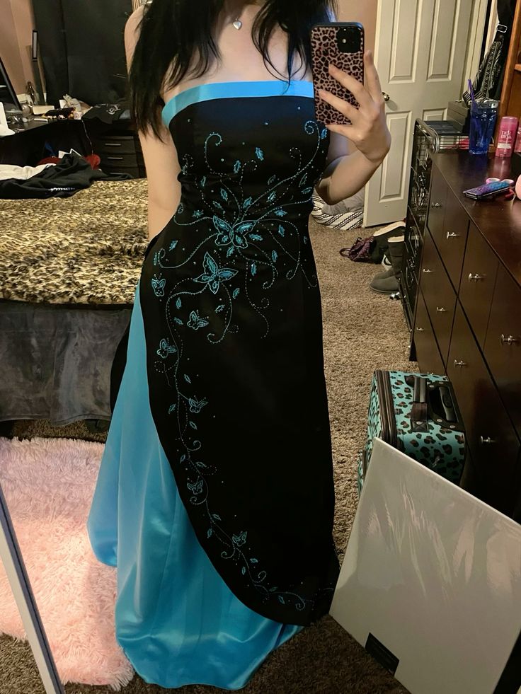 Robe bandeau noire et turquoise brodée de papillons : décoration à sequins, jupe ajustée, robe maxi sexy rétro pour les fêtes gh6603