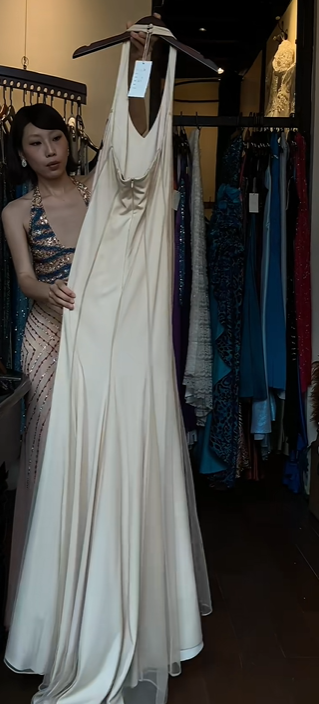 Cream White V Neck Evening Gown Black Rose Floral Applique Chiffon Flowy Long Formal Prom Dress gh9749