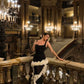 Robe longue sirène à fines bretelles style vintage luxueux et tendance | Robe longue à volants noirs et blancs pour gala, exposition d'art et événement social de luxe gh6441