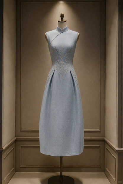 ✨Girlhomeshops-Light Ice Blue Leaf Embroidered Bubble Midi Cheongsam Qipao gh10439