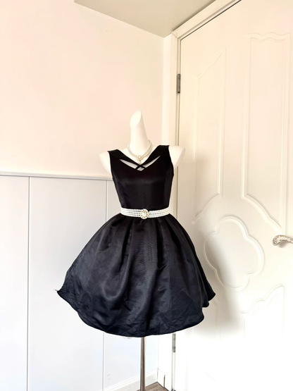 Black Satin Short Cocktail Dress, Sleeveless Criss‑Cross Cutout V‑Neck Multi‑Row Pearl Rhinestone Sash Voluminous A‑Line Homecoming Party Gown gh9248
