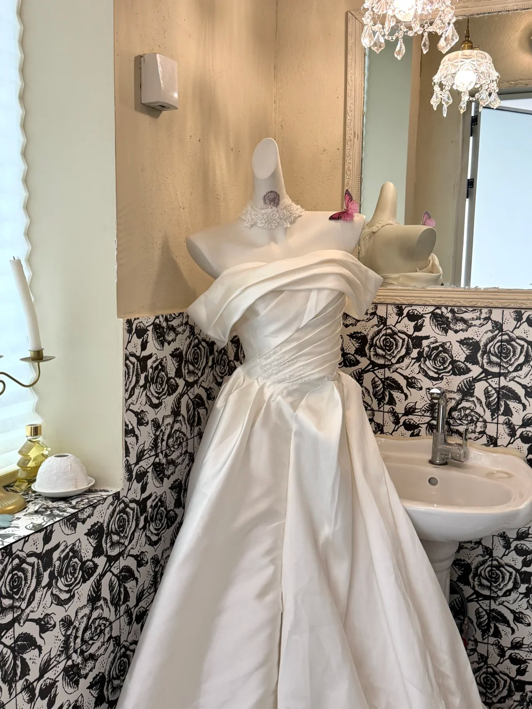 White Off-the-Shoulder Satin Waist-Cinched Full Flared Long Vintage Romantic Dress, Wedding Gown gh7561