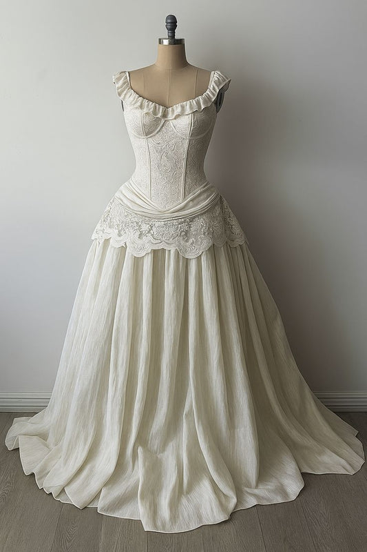 Robe longue de bal à fines bretelles et volants style rococo vintage | Robe de bal corset en dentelle blanc cassé pour mariage, soirée rétro, dîner de luxe gh6426