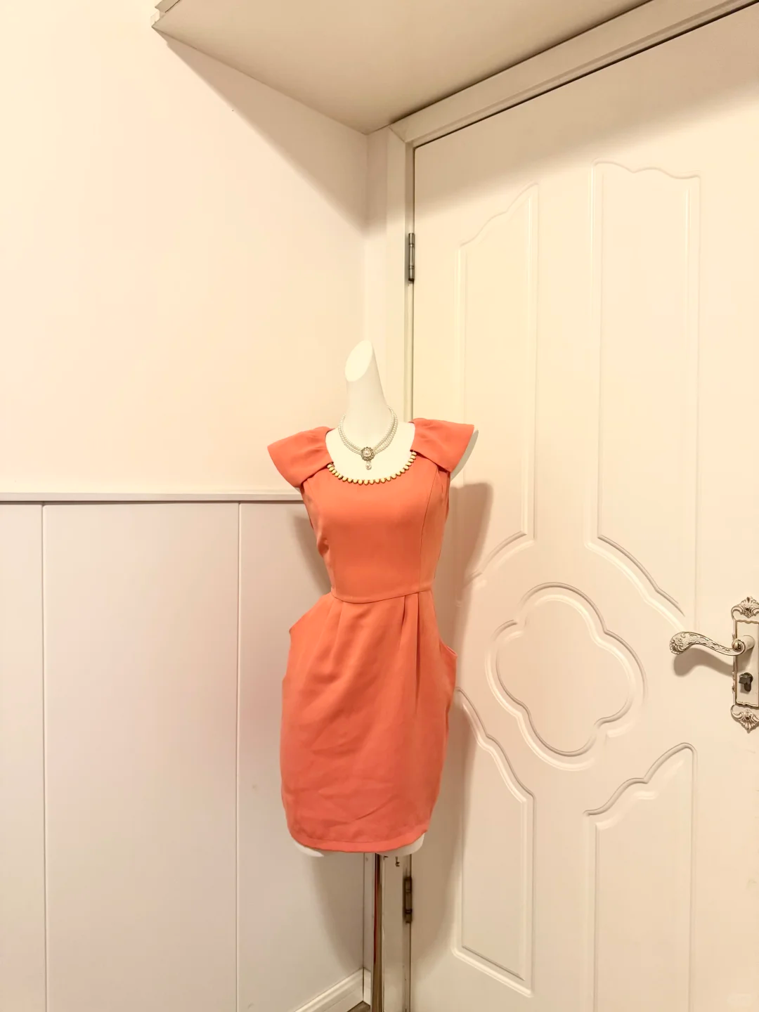 Coral Short Cocktail Dress, Square Neck With Gold Beaded Trim Cap Sleeve High Waist Sheath Homecoming Gown gh9160