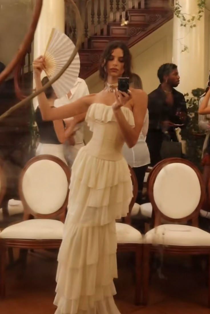 Robe de soirée blanche vintage en mousseline de soie, coupe trapèze, épaules dénudées, longue, à volants, robe de bal, gh3658