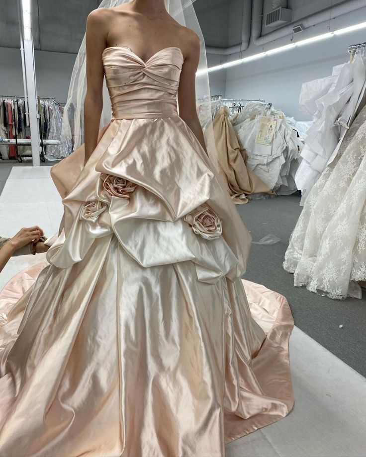 Nude Pink Elegant Fashion Vintage Exquisite Floral Long Satin Ball Gown Evening Dress Wedding Dress gh3202