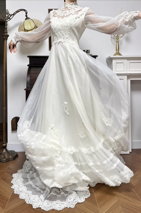 Ivory Vintage Tulle Wedding Gown, Lace High Neck Sheer Mesh Inset V‑Neck, Sheer Lantern Long Sleeves, Lace Appliqués Empire Waist, Multi‑Tier Lace Ruffled Long Train Tulle Skirt, Bridal Prom Dress gh8759