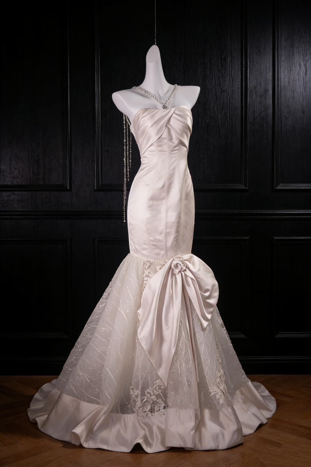 Robe longue sirène sans bretelles à bretelles diamant, couleur champagne, motif floral doux, réf. gh6924