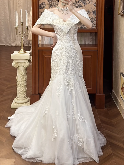 White Vintage Satin Mermaid Wedding Prom Dress, Off‑the‑Shoulder V‑Neck Lace Collar, Embroidered Lace Appliqués, Tulle Mermaid Long Train gh8693