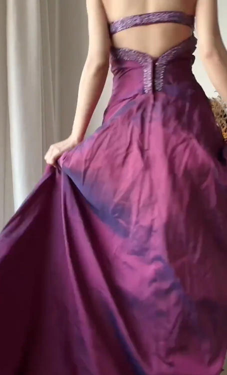 Magenta‑Purple Ombre Vintage Strapless Prom Gown, All‑Over Hand‑Beaded Rhinestone Bodice, Triangular Beaded Waist Inset, Ruched Taffeta A‑Line Floor‑Length Skirt, Iridescent Shimmer Fabric, Evening Gala Dress gh8826