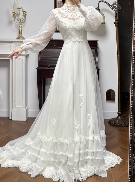 Ivory Vintage Tulle Wedding Gown, Lace High Neck Sheer Mesh Inset V‑Neck, Sheer Lantern Long Sleeves, Lace Appliqués Empire Waist, Multi‑Tier Lace Ruffled Long Train Tulle Skirt, Bridal Prom Dress gh8759