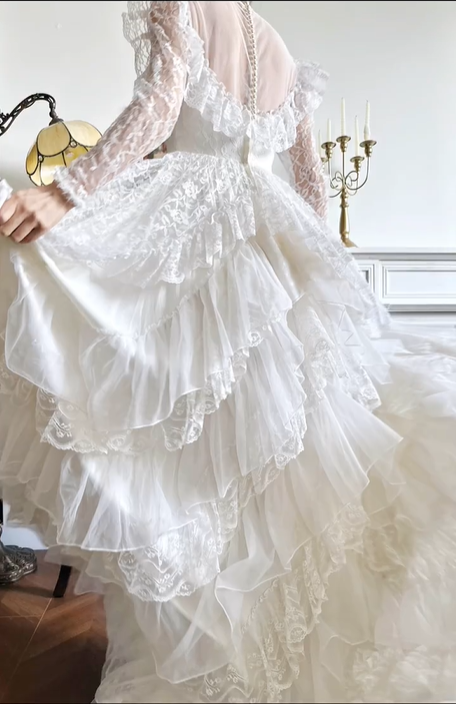 Ivory Vintage High‑Neck Lace‑Sleeve Tiered‑Ruffle Cake‑Skirt Long Train Ballgown Wedding Dress gh8786