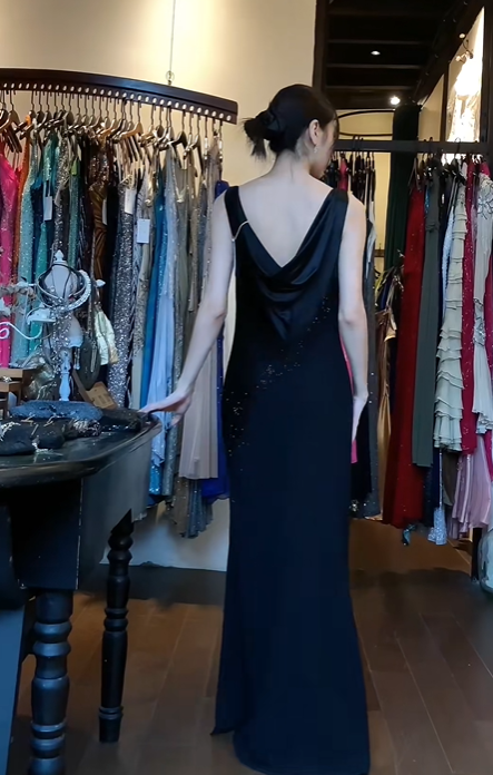 Sleeveless Black Satin Evening Gown Cowl Neck Diagonal Beaded Column Long Prom Dress gh9688