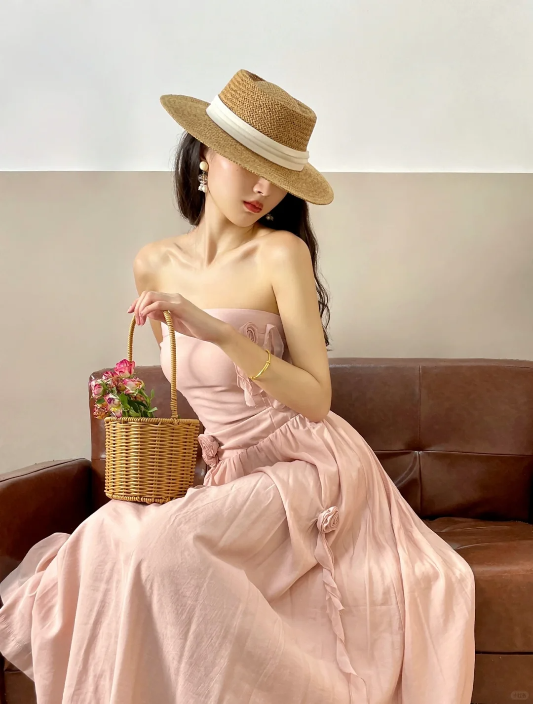 Dusty‑Pink Vintage Strapless Maxi Gown, Bandeau Tube Top, 3D Fabric Rose & Ribbon Appliqués, Gathered Waist, Voluminous A‑Line Pleated Maxi Skirt With Pockets, Manor‑Style Prom Photoshoot Elopement Wedding Dress gh8861