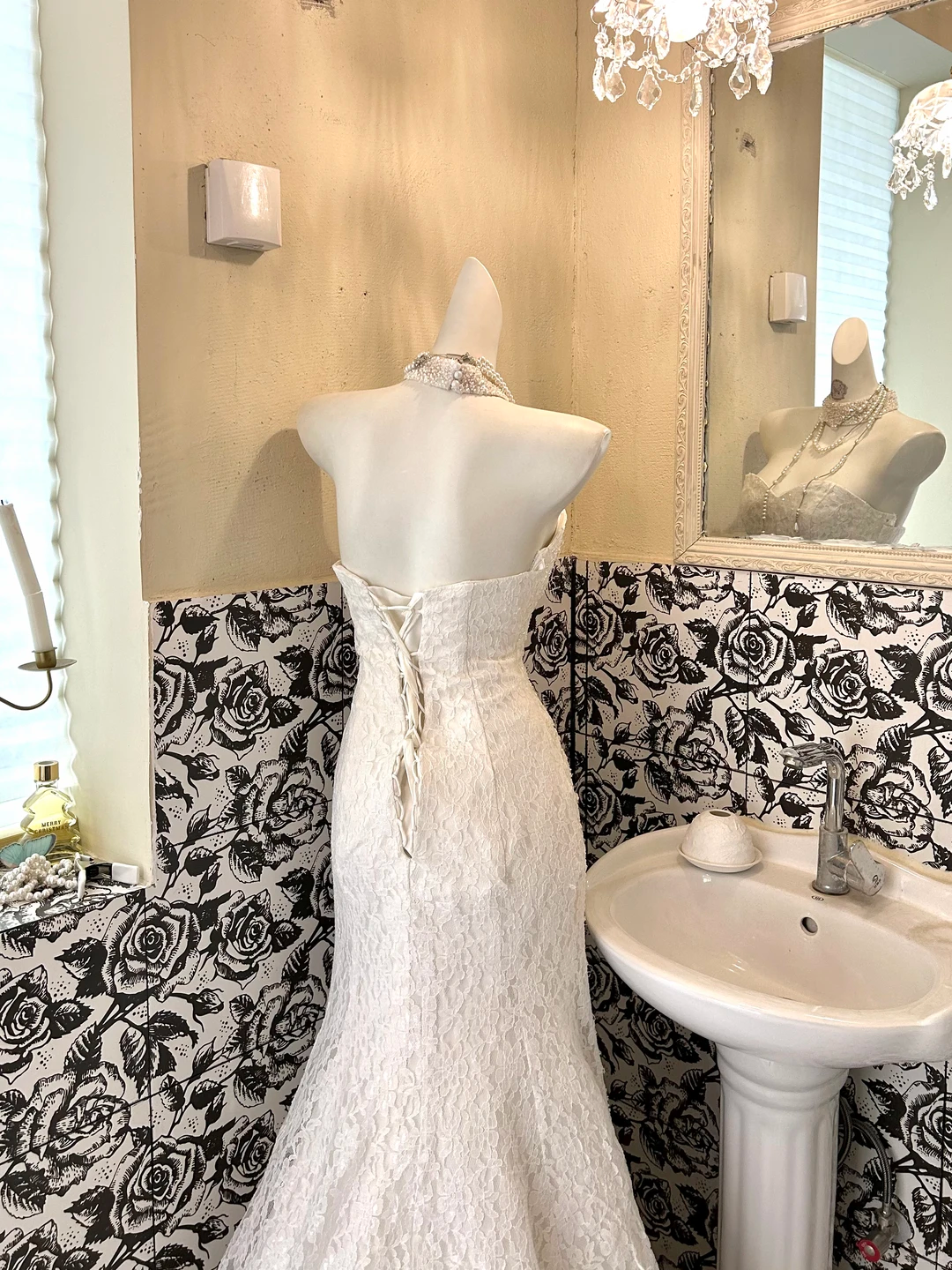 White Strapless Lace Waist-Cinched Slim Fit Minimalist Elegant Romantic Dress, Wedding Gown gh7617