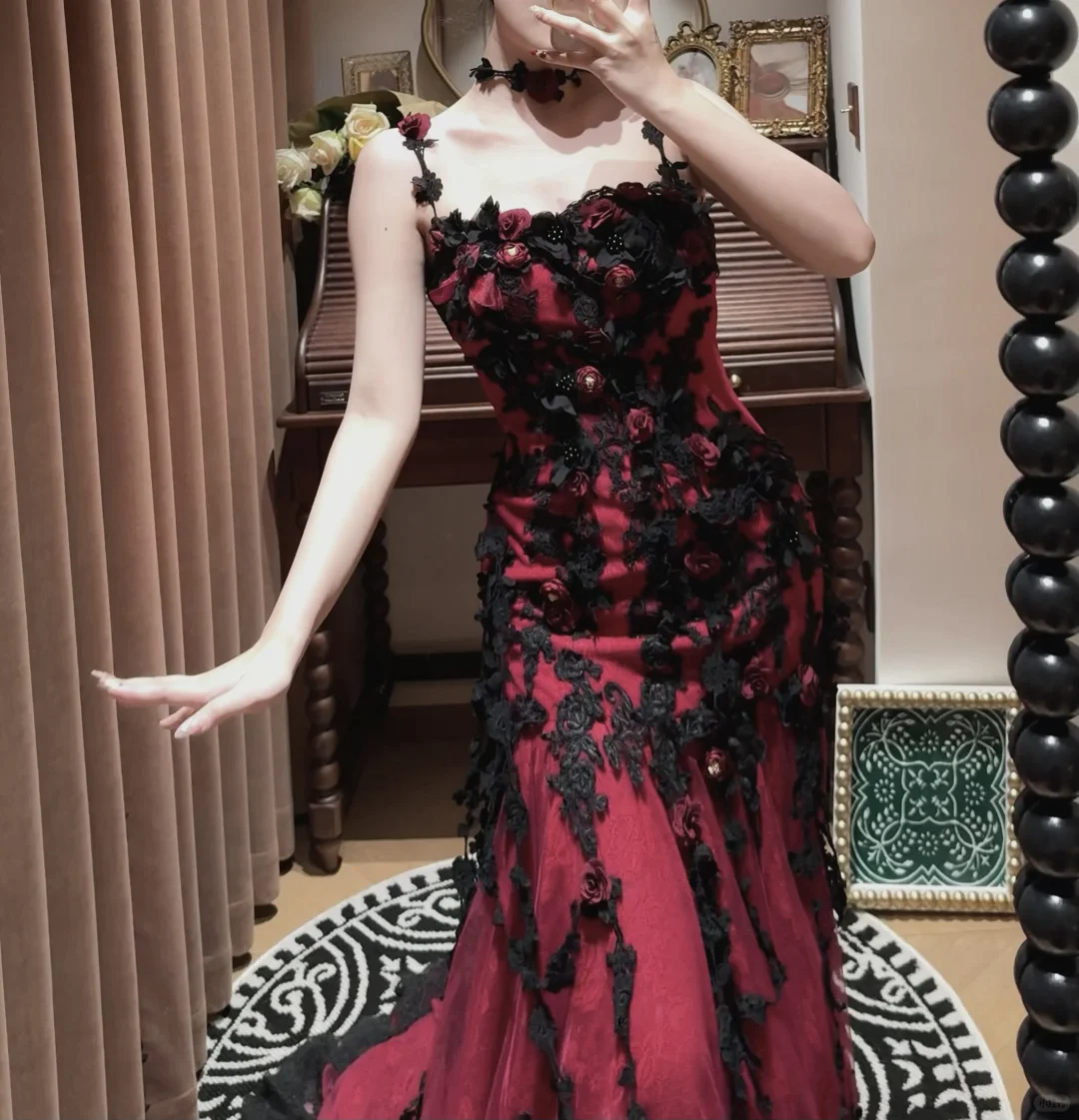 Burgundy Mysterious Red Rose Gorgeous Exquisite Lace Tulle Long Floor-Length Trailing Ball Gown Evening Gown gh4253