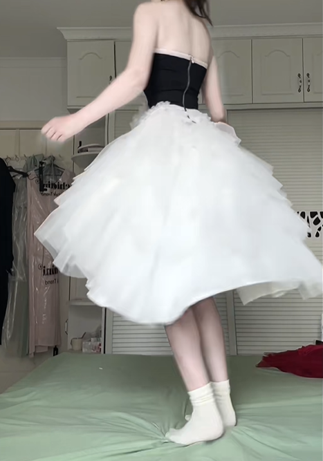 Black‑White Contrast Tulle Prom Gown, Strapless 3D‑Floral Tiered High‑Low Hem Evening Dress gh9046