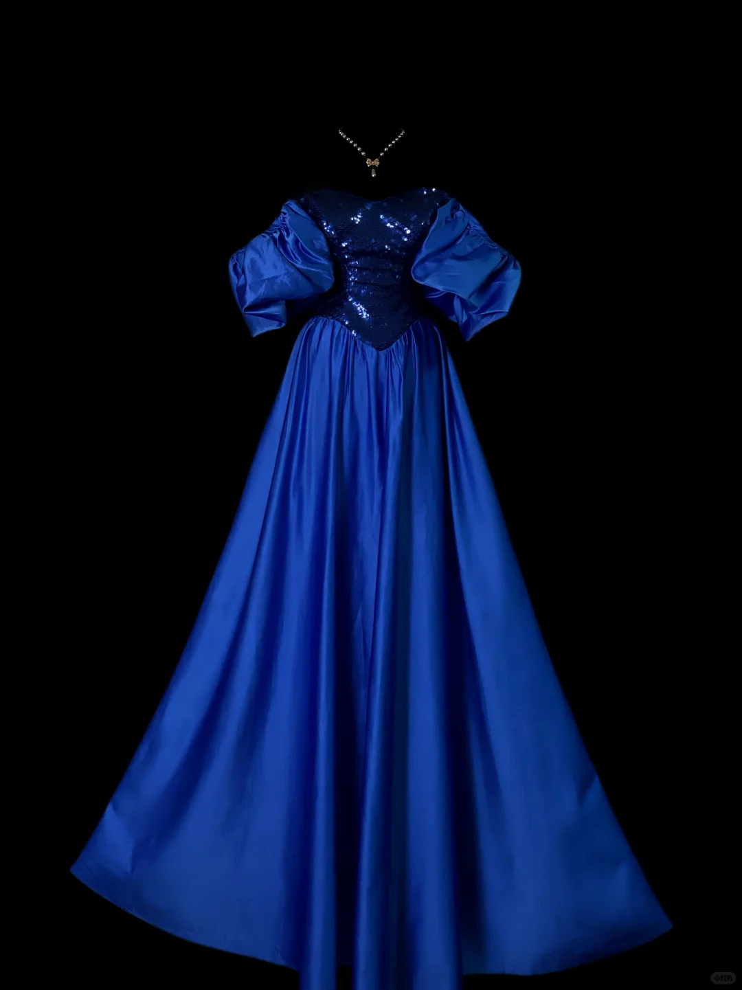 Royal Blue Vintage Ball Gown, Off‑Shoulder Puff Short Sleeves, Sequin Sweetheart Bodice, Fitted Waist, Satin A‑Line Floor‑Length Skirt, Princess Prom Evening Dress gh8881