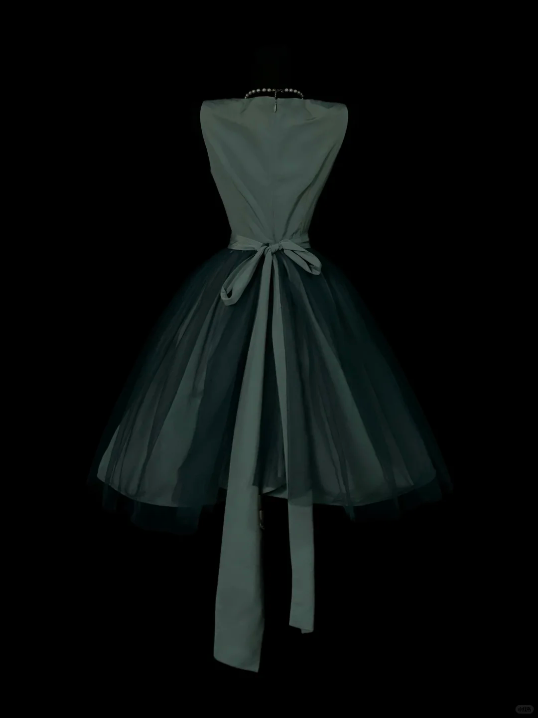 Dusty Green Vintage Short Prom Dress, Sleeveless Round Neck, Chest Pleated Detail, High Waist, Voluminous Tulle Midi Skirt, Large Back Bow, Retro 50s Cocktail Party Gown gh8885