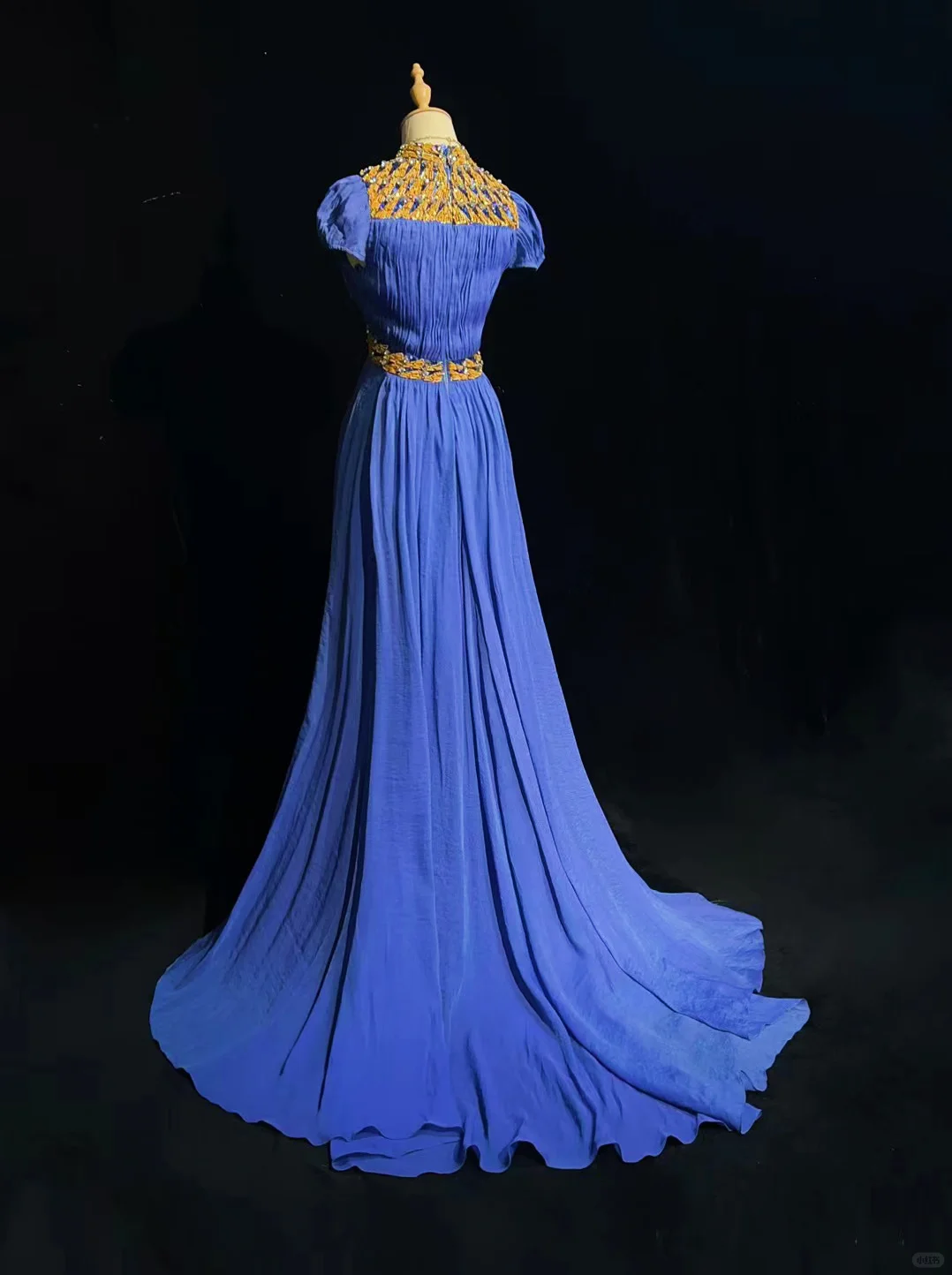 ✨Girlhomeshops-Royal Blue Cap Sleeve Gold Beaded Chiffon Gown Sweep Train gh10150