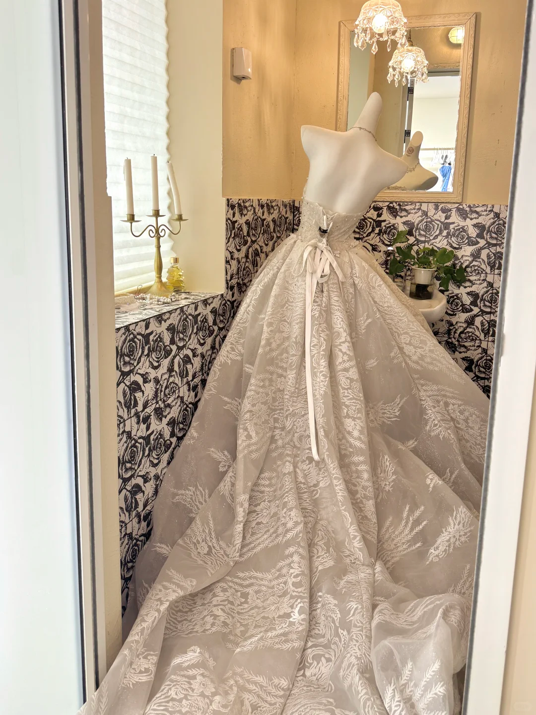 Ivory Strapless Waist-Cinched Voluminous Full Flared Long Romantic Dress, Wedding Gown gh7666
