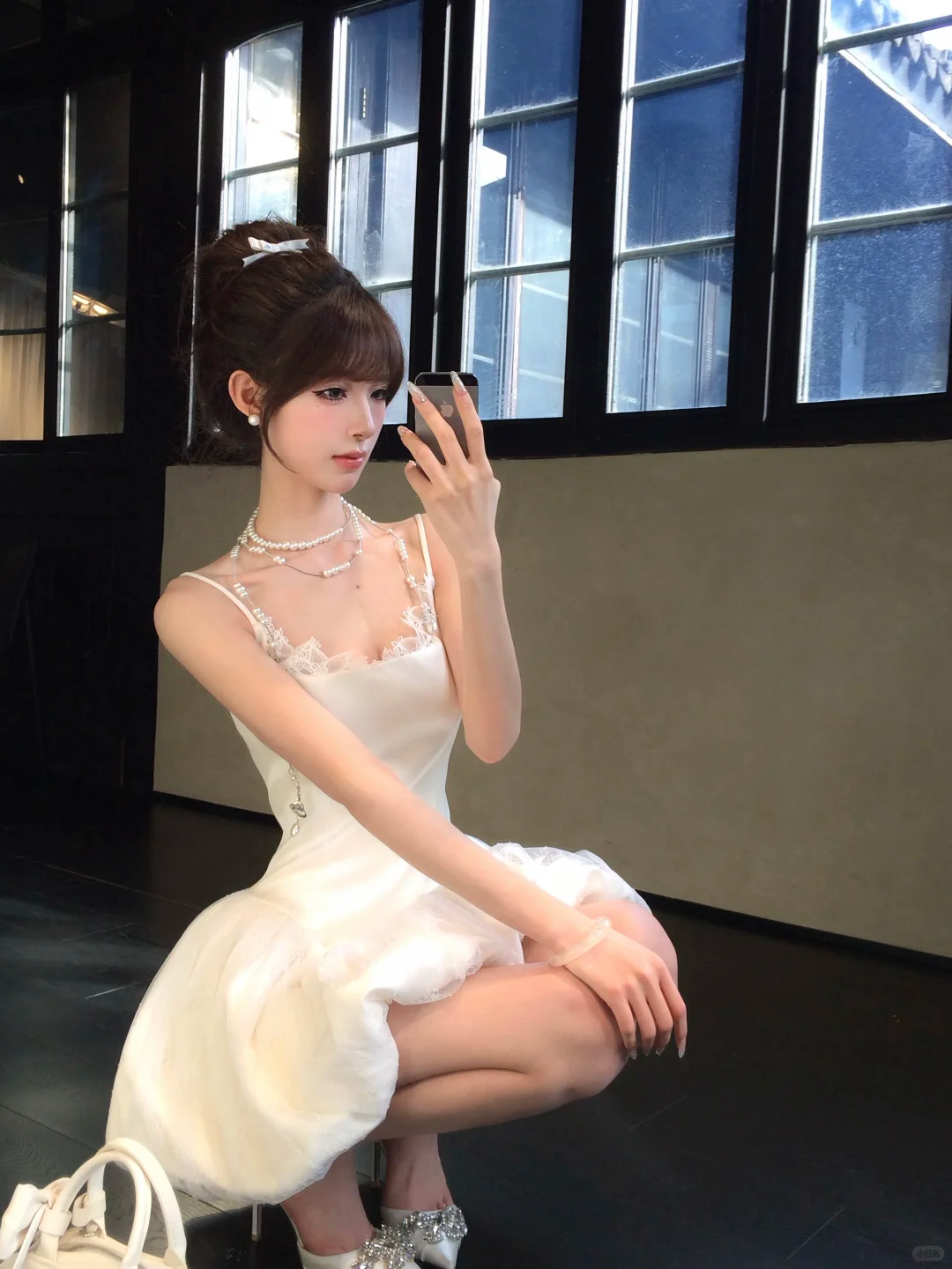 Women Elegant White Spaghetti Strap Homecoming Dress Lace Neck Boned Corset Bubble Puff Short Party Dress gh9432