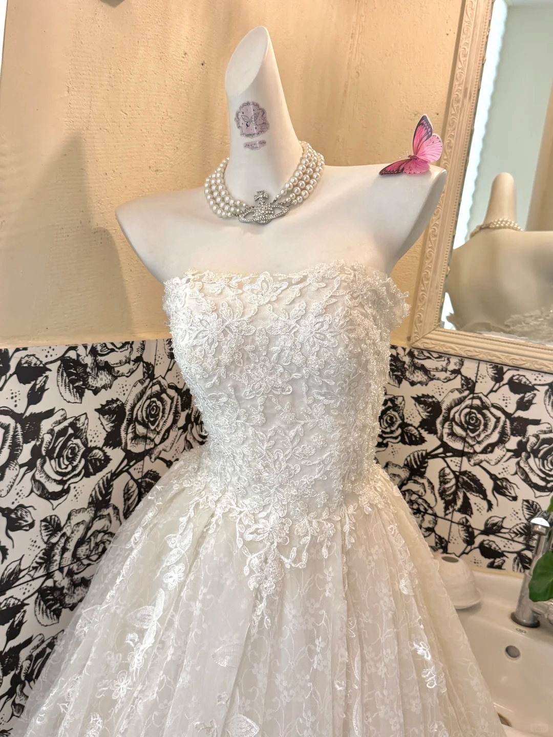 Ivory Strapless Waist-Cinched Full Flared Long Gentle Elegant Romantic Dress, Wedding Gown gh7668