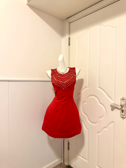 Red Sleeveless Short Cocktail Dress, Round Neck Silver Rhinestone Beaded Homecoming Gown, Fitted Waist Bubble Mini Skirt gh9167