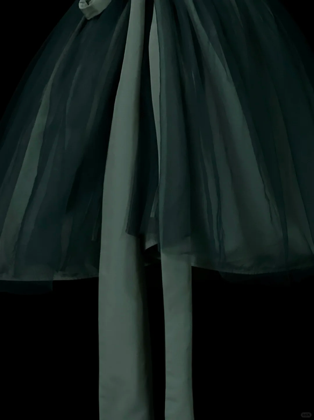Dusty Green Vintage Short Prom Dress, Sleeveless Round Neck, Chest Pleated Detail, High Waist, Voluminous Tulle Midi Skirt, Large Back Bow, Retro 50s Cocktail Party Gown gh8885