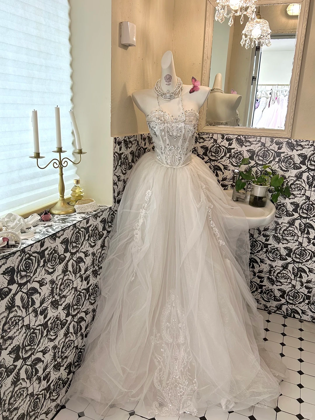 Ivory Strapless Waist-Cinched Full Flared Skirt Elegant Romantic Dress, Wedding Gown gh7650