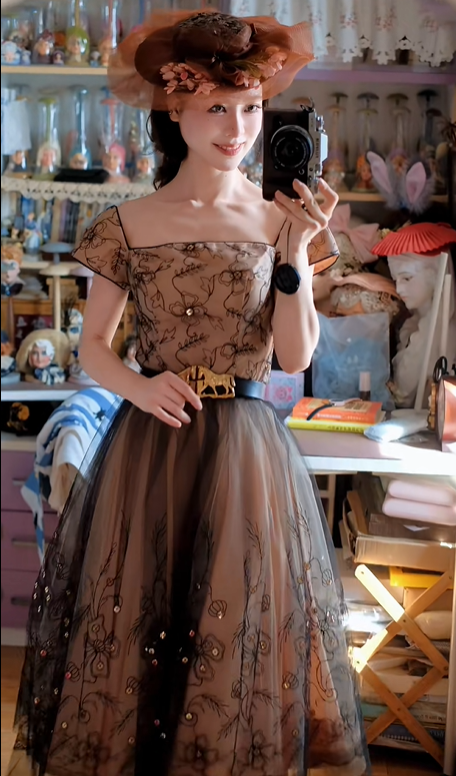 Elegant Nude Base Black Lace Square Neck Fitted Waist Flared Skirt Prom & Evening Party Dress gh8502
