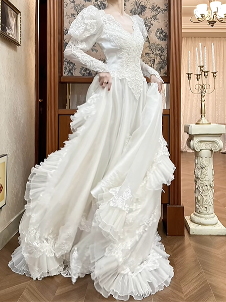 White Vintage Tulle Wedding Gown, V‑Neck Leg‑of‑Mutton Puff Long Sleeves, Tulle Lace Embroidered Long Sleeves, Heavy Lace Appliqués Fitted Bodice, A‑Line Long Train With Multi‑Layer Ruffle Lace Hem, Prom & Wedding Dress gh8666