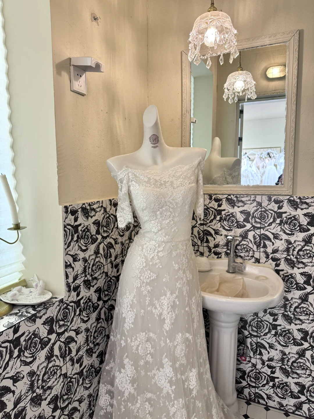 Ivory Lace Off-the-Shoulder Cinched Waist Figure-Flattering Long Romantic Dress, Wedding Gown gh7784