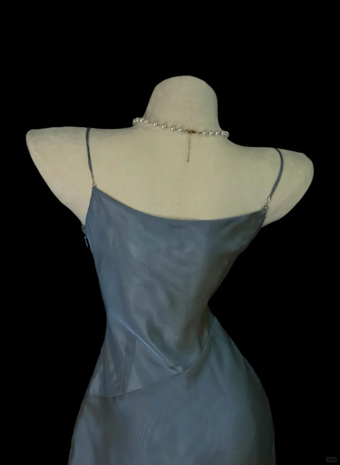 Dusty Blue Satin Slip Midi Gown, Cowl Draped Neckline, One‑Shoulder Tassel Rhinestone Fringe Detail, High Fitted Waist, Asymmetrical Tiered Flowy Midi Skirt, Retro Cold‑Tone Prom Evening Photoshoot Dress gh8872