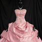 girlhomeshops-Girlish Heart Party Style Rosa Satin &amp; Schwarze Schleife Perlen Trägerlos Bodenlang Geburtstag Highlight Kleid gh5888