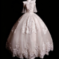 Luxuriöses, bodenlanges Ballkleid im Court-Stil aus Satin und Tüll mit schulterfreiem Ausschnitt, Perlenstickerei und Schleppe – Hochzeits- und Verlobungskleid gh6494