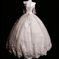 Luxuriöses, bodenlanges Ballkleid im Court-Stil aus Satin und Tüll mit schulterfreiem Ausschnitt, Perlenstickerei und Schleppe – Hochzeits- und Verlobungskleid gh6494
