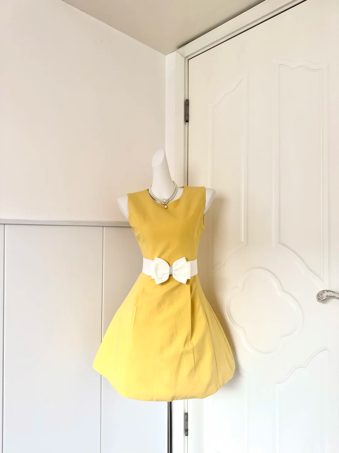 Women Mustard Yellow Homecoming Dress, Sleeveless Notched Neck Dress, White Rhinestone‑Accent Bow Wide Sash, High Waist Voluminous Fit‑and‑Flare Mini Cocktail Party Dress gh9237
