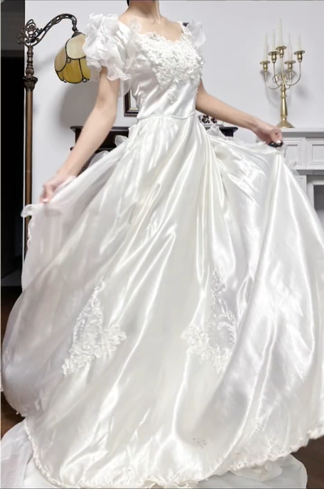Ivory Vintage Off‑Shoulder 3D‑Floral‑Lace Satin A‑Line Soft Train Wedding Dress gh8788