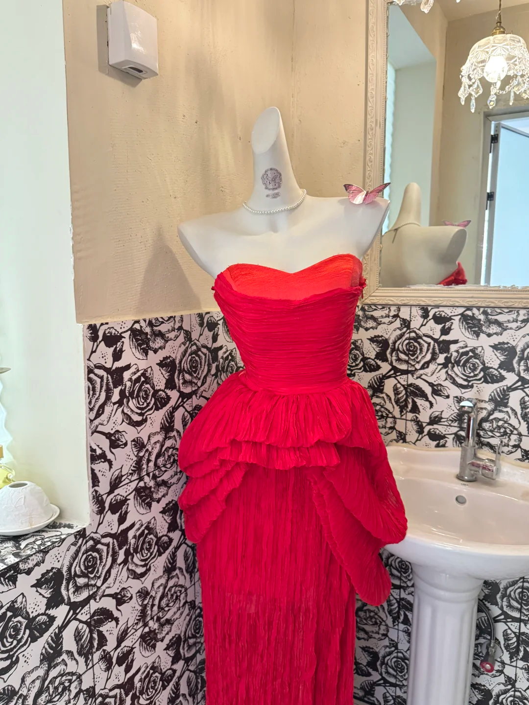 Red Strapless Waist-Cinched Fitted Elegant Vintage Romantic Gown gh7555
