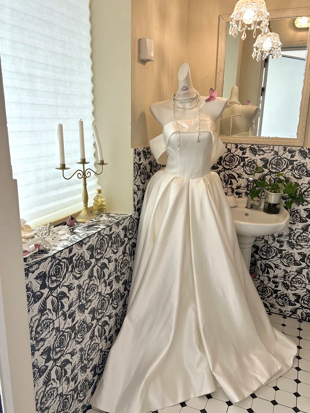 Ivory Satin Strapless Waist-Cinched Full Flared Skirt Romantic Dress, Wedding Gown gh7645