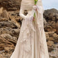 Champagnergoldenes, gestuftes, tailliertes Abendkleid mit ausgestellten Ärmeln gh6405