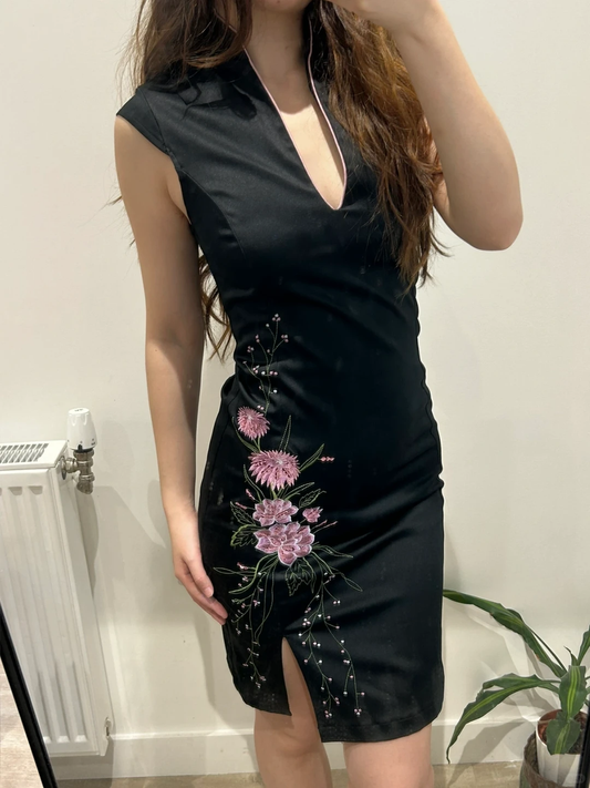 Black Vintage Luxury Embroidered Fitted Waist Prom & Evening Party Dress gh8447