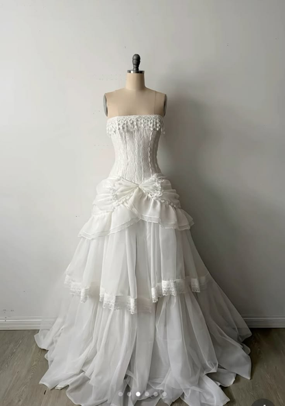 ✨Girlhomeshops-Strapless White Beaded Lace Corset Tiered Chiffon Wedding Gown gh10221