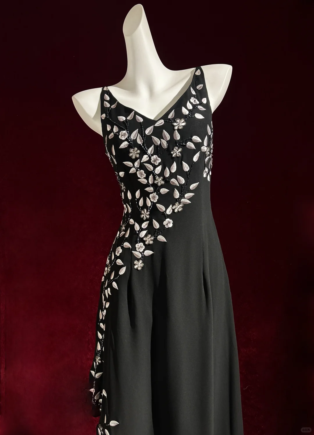 ✨Girlhomeshops-Black Spaghetti Strap Beaded Floral Gown Asymmetrical Sheer Mesh gh10142